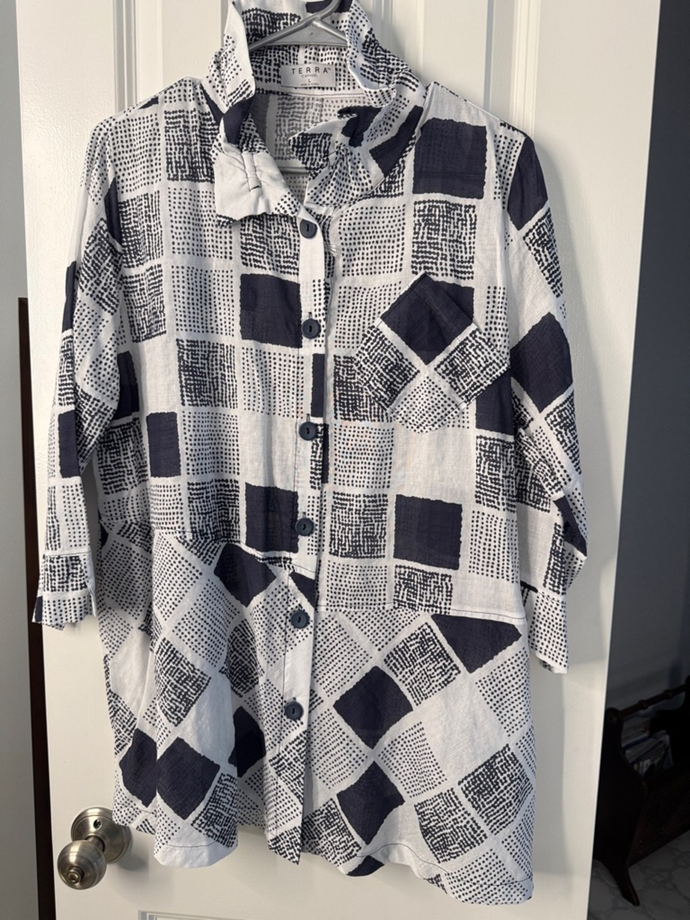 Terra & Sky Navy and White Geometric Button-Down Shirt